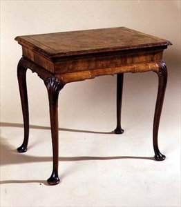 Mesa auxiliar, c.1710