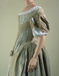 Vestido de tejido de plata, 1660s de English School