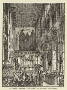 Catedral de St Albans, la nave, con pantalla de crucero restaurada de English School