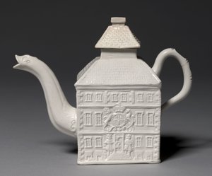 Tetera, hecha en la Fábrica de Staffordshire, Gran Bretaña, modelada por Aaron Wood