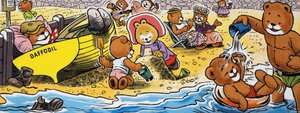 Osos de peluche en la playa de English School