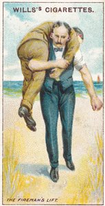 El levantamiento del bombero No.2, no.19 de la serie de primeros auxilios de las tarjetas de cigarrillos de Willss, 1913 de English School
