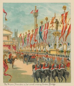 La princesa Alexandra a su llegada cruzando el puente de Londres de English School