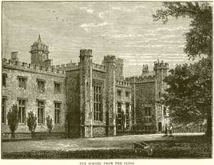 La escuela desde el patio de English School
