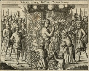 La quema de William Hunter, mártir (grabado)