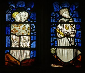 La ventana este que representa los Siete Pecados Capitales: Lujuria (I) y Pereza (D) de English School