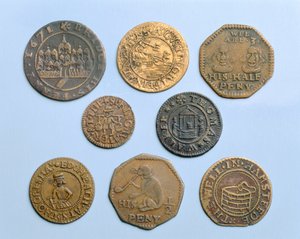 Fichas comerciales encontradas en el río Támesis