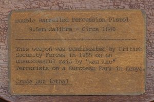 Etiqueta mecanografiada para una pistola de percusión de doble cañón (373725)