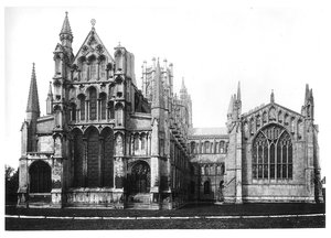 Vista de la fachada este y el coro, c.1321-40 de English School