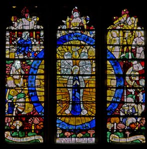 Ventana N5 que representa la ventana del transepto norte: la Asunción de la Virgen y otras escenas de English School
