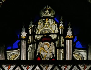 Ventana Sa que representa un dosel con un ángel musical de English School