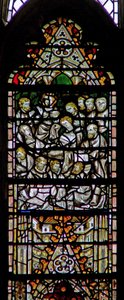Ventana c7 que representa el Funeral de la Virgen María de English School