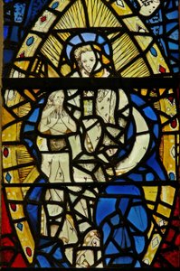 Ventana s2 que representa a la Mujer Vestida de Sol y con la luna bajo sus pies con el Niño en el Libro de Apocalipsis; con joyas de vidrio incrustado