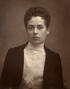 Clo Graves, autora y dramaturga irlandesa, 1888 de Ernest Barraud