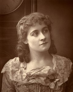 Kate Rorke, actriz británica, en Sophia