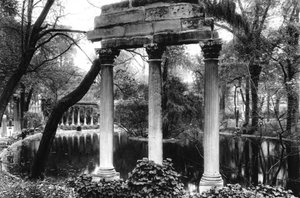 Las Naumaquias columnas corintias, Parc Monceau, París, 1931 de Ernest Flammarion