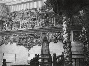 Kuangchou, Kuangtung, Cantón, Templo del Dios de la Medicina, Relieves en el patio principal (foto b/n) de Ernst Boerschmann