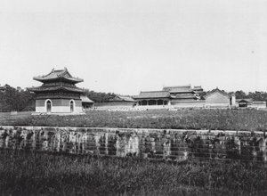 Siling, Chihli, Templo Tumba (foto en blanco y negro) de Ernst Boerschmann