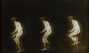 Hombre en bicicleta