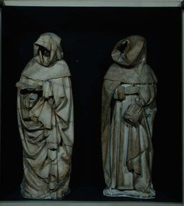 Dos dolientes, de la tumba del Duque de Berry en la Catedral de Bourges de Etienne and Mosselmann Paul (fl.1467) Bobillet