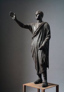 Aule Metele (El Orador), orador romano - Escultura de bronce etrusca, h: 179 cm, ca.90-70 a.C., de Pila, Italia - Civilización etrusca: “El magistrado de Perugia Aulus Metellus llamado el Orador” de Etruscan