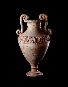 Civilización etrusca: ánfora de terracota de una tumba de Poggio Sala, Italia siglo IV a.C. Dim 48 cm de Etruscan