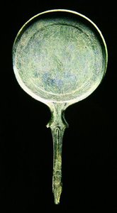 Espejo con decoración incisa de Etruscan Etruscan