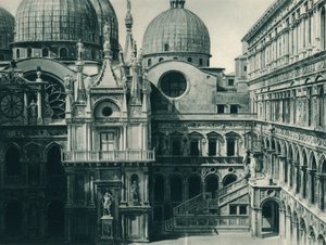 Patio del Palacio Ducal, Venecia, Italia