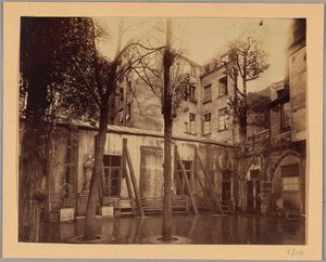 Pequeño edificio que alberga el antiguo osario de Saint-Séverin de Eugène Atget