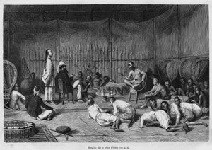 El Dr. Harmand en la recepción del Príncipe de Oubon (Laos), descripción del interior de la casa principesca y su patio, grabado por Eugene Burnand, para ilustrar la historia de Laos y las poblaciones salvajes de Indochina por el Dr. Harmand, en 1877, publ