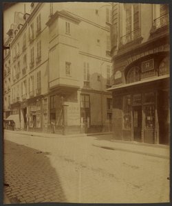 Torreón de la rue Saint Paul.  Se cree que fue el despacho de Botal, médico de Enrique III. de Eugène Atget