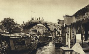 China, puente-canal en Kiahing (foto b/n) de European Photographer