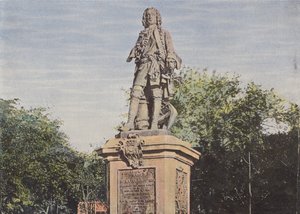 Estatua de Mahé Labourdonnais, Plaza del Gobierno de European Photographer