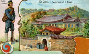 Un soldado coreano, el símbolo coreano del Taegeuk y una vista del palacio imperial en Seúl, 1904 de European School