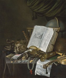 Naturaleza muerta con monedas y otros objetos sobre una mesa