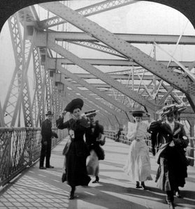 El paseo, Puente de Williamsburg, Nueva York, EE.UU.