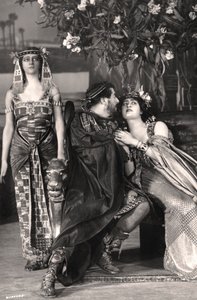 Herbert Beerbohm Tree, Constance Collier y Alice Crawford, actores ingleses, 1907