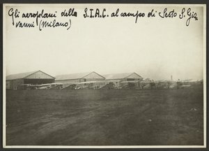 Los aviones de la S.I.A.C. en el campo de Sesto S. Giovanni (Milán)