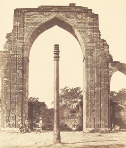 Arco en Kootub de Felice Beato