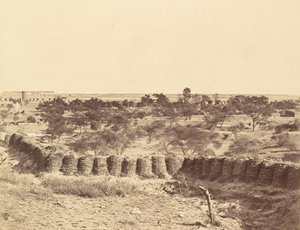 Monte Picquet, con en la Distancia la Casa y los Establos de Metcalfe de Felice Beato