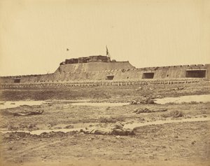 Parte trasera del Fuerte Norte mostrando la retirada del ejército chino, 21 de agosto de 1860 de Felice Beato