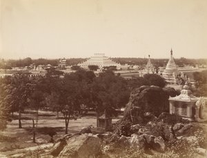 La incomparable pagoda de la colina de Mandalay de Felice Beato