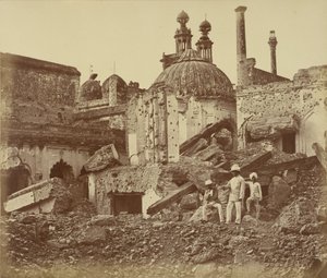 La Mina en el Chattar Manzil Explosada por el Enemigo en el Primer Ataque del General Henry Havelock de Felice Beato