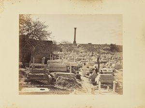 Columna de Pompeyo y cementerio de Félix Bonfils