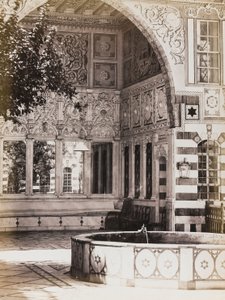 Patio interior de la casa Stambouli, Damasco de Félix Bonfils