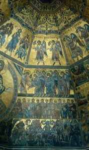 Mosaico en el techo abovedado del Baptisterio de San Juan, Florencia