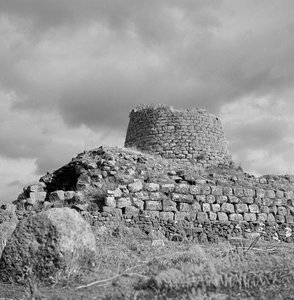 Nuraghe Santu Antine de Fosco Maraini