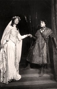 Dorothea Baird 1875-1933 y Harcourt Williams 1880-1957 en Paola y Francesca, 1907 de Foulsham and Banfield
