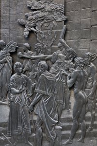 Base que representa a Alessandro Farnese recibiendo a los embajadores de la Reina Isabel de Inglaterra, (detalle)