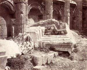 Restos escultóricos del templo de Júpiter, Baalbek de Francis Bedford